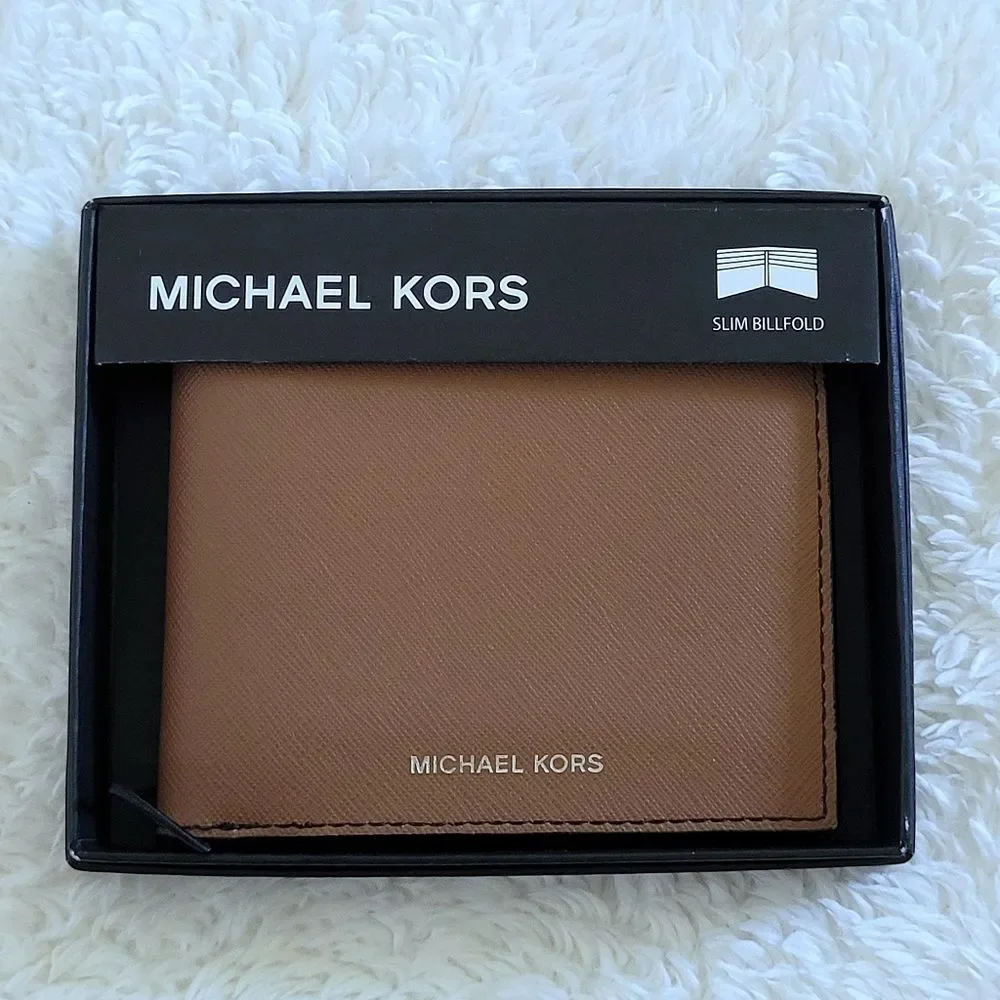 Michael Kors Slim Bifold✌️ 